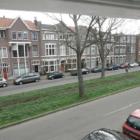 Iskra Bed & Breakfast Haag